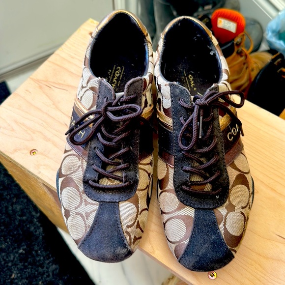 Coach runners lightly worn shoes in great condition - Picture 1 of 4